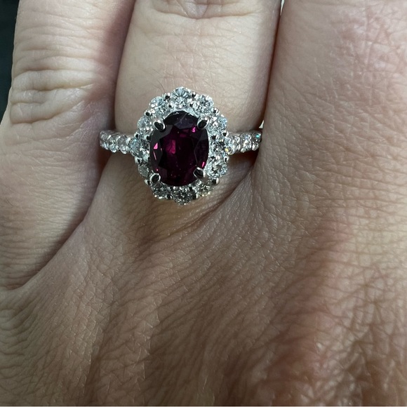 14k White Gold Diamond & Ruby Ring - Picture 5 of 8